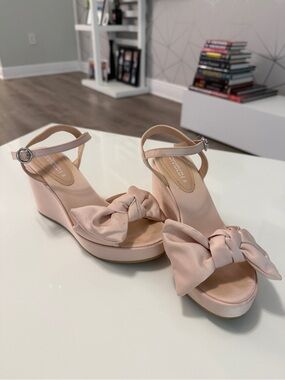 Divided by H&M Women’s Blush Pink Bow Platform Wedge Sandals